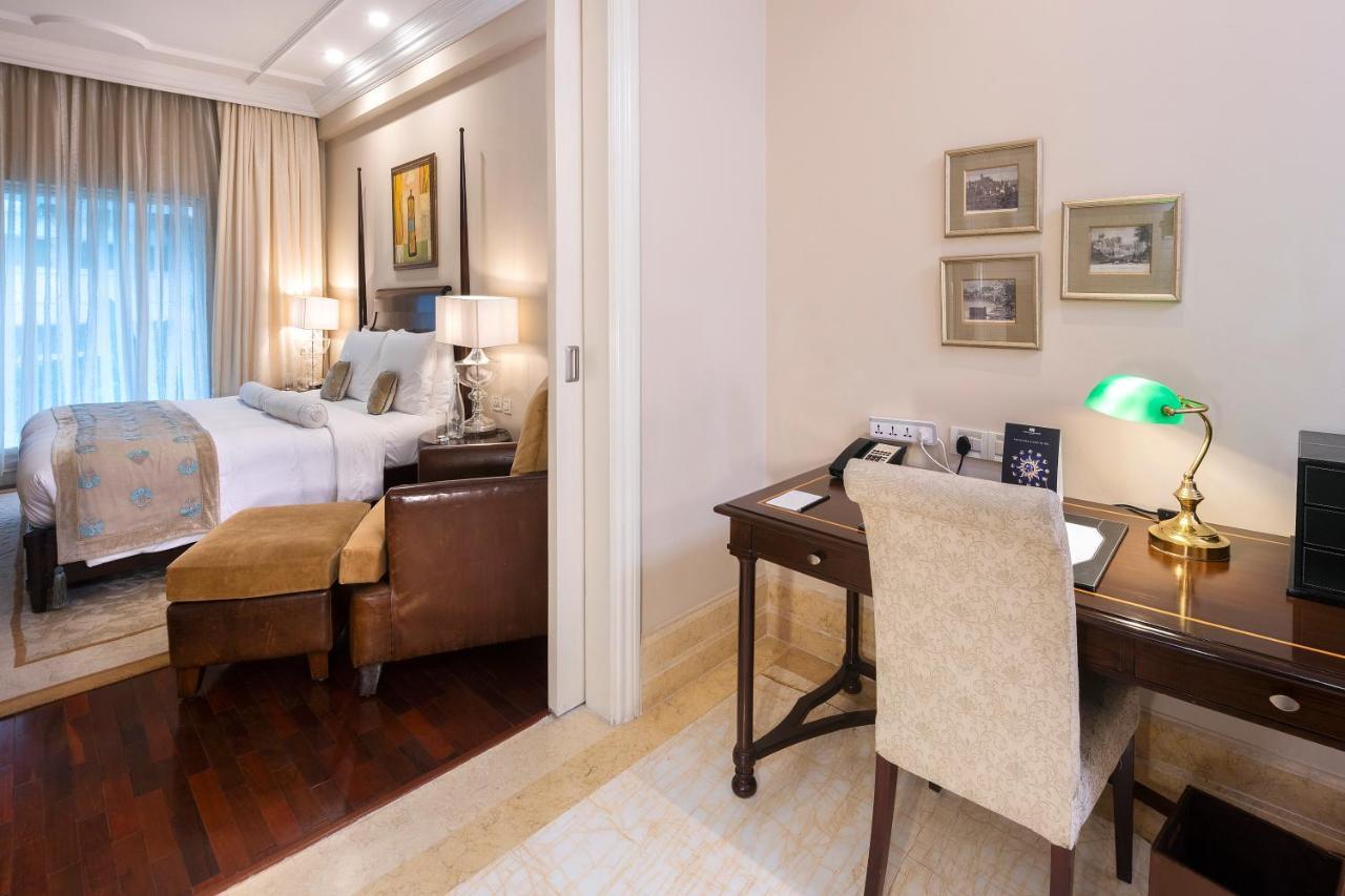 The Claridges New Delhi Hotel Exterior photo A suite at the Taj Mahal Palace